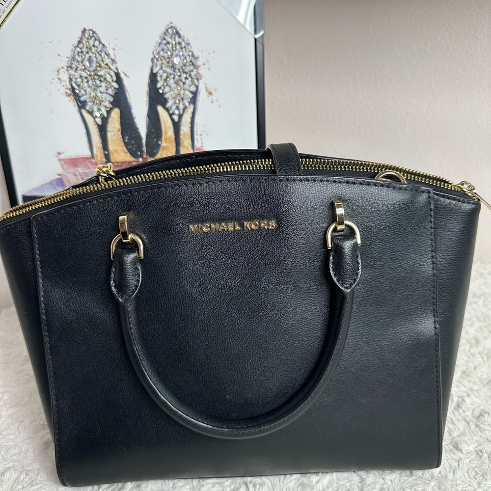 Michael Kors Ellis Large Satchel.